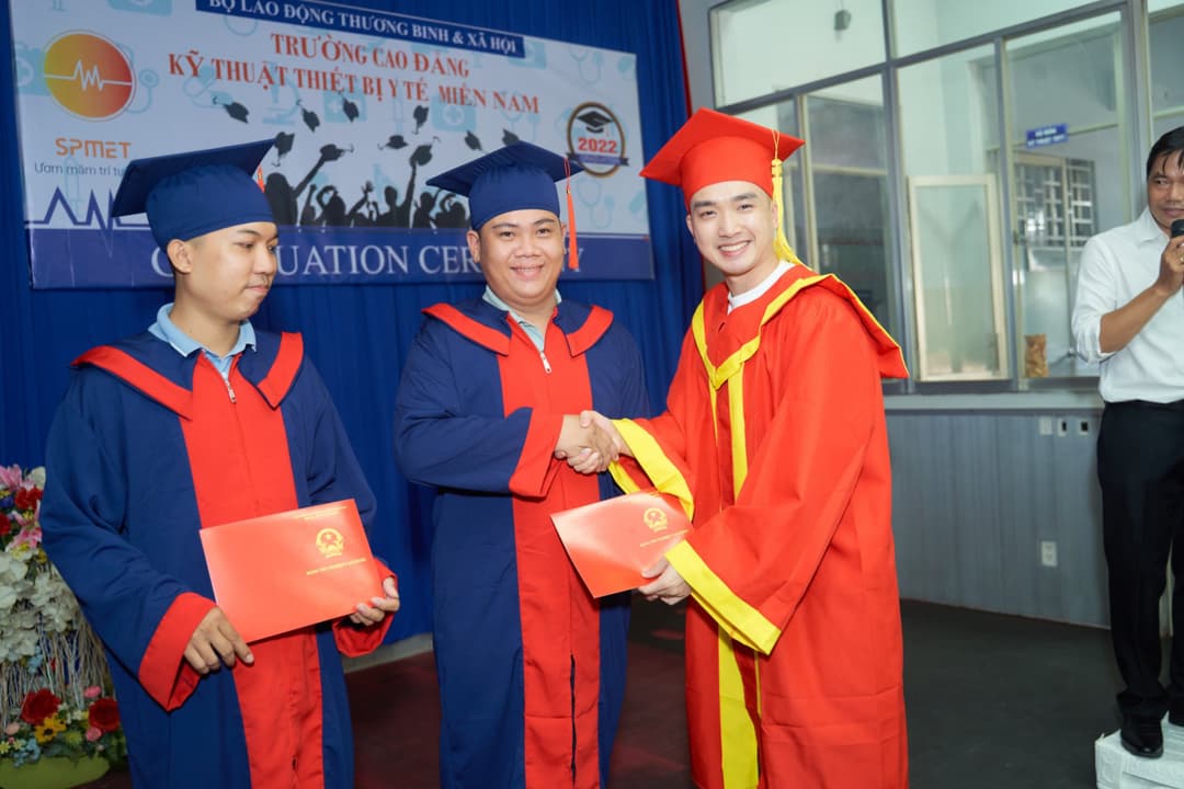 Hinh anh Sang Le Tech - Khoanh Khac Cuoc Doi 2